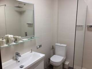 Гостевой дом Lustforlive Одесса Номер Делюкс (для 2 взрослых и 1 ребенка)-4